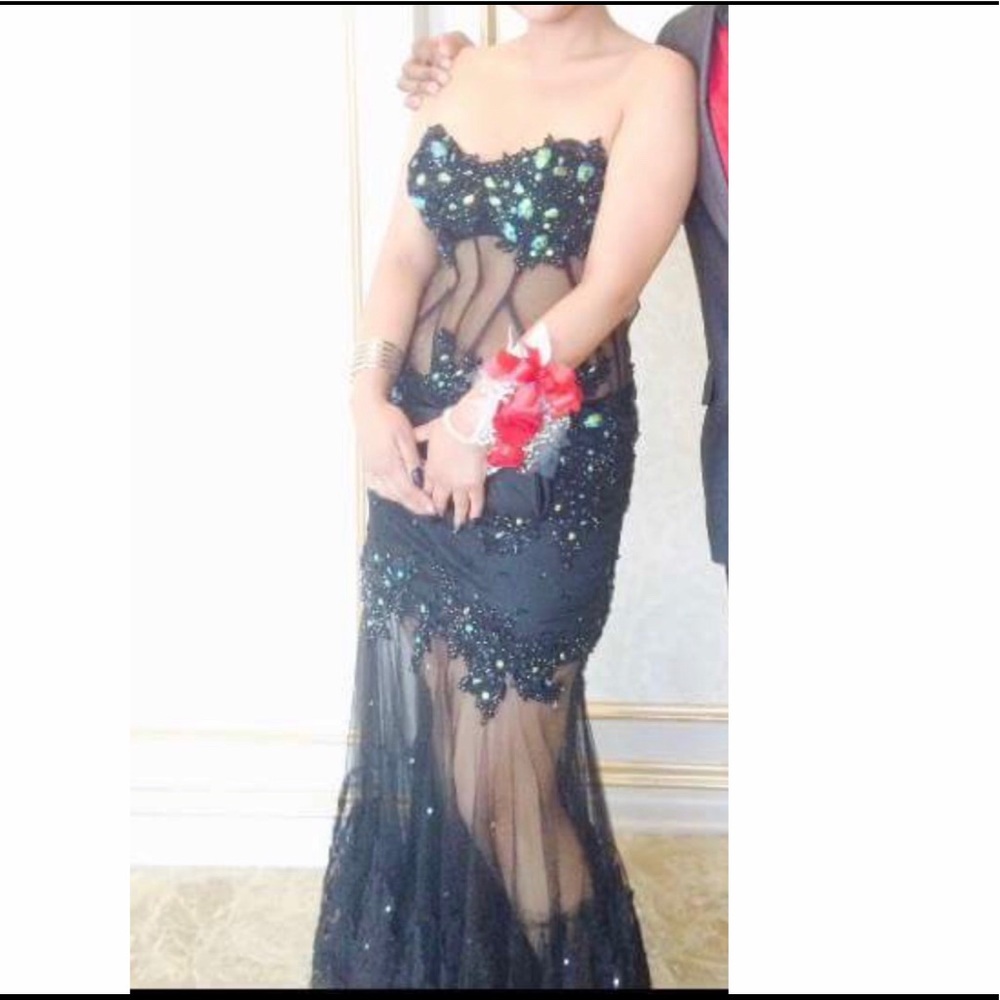 Black prom mermaid dress size 6 *Worn Once